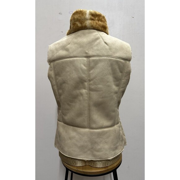 Romeo + Juliet Couture women size medium faux fur polyester vest - Picture 4 of 11